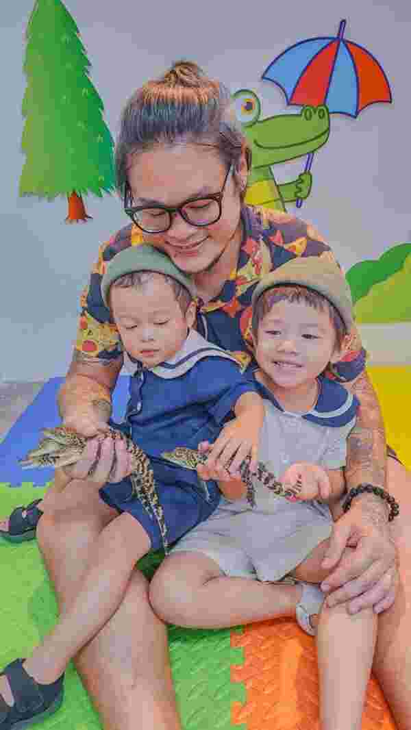 แกะไข่จระเข้  