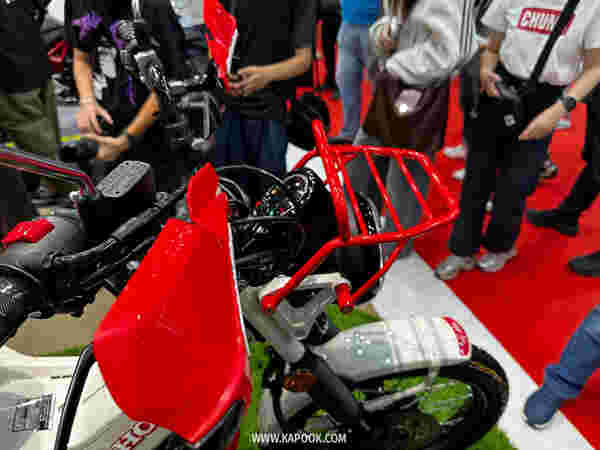 Honda CT125 x Chums