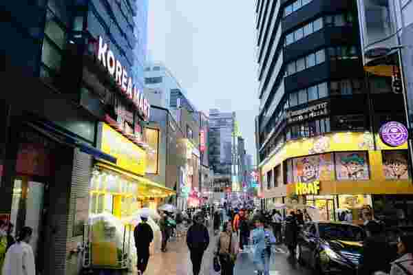 Myeongdong Street แหล่งช้อปในโซล