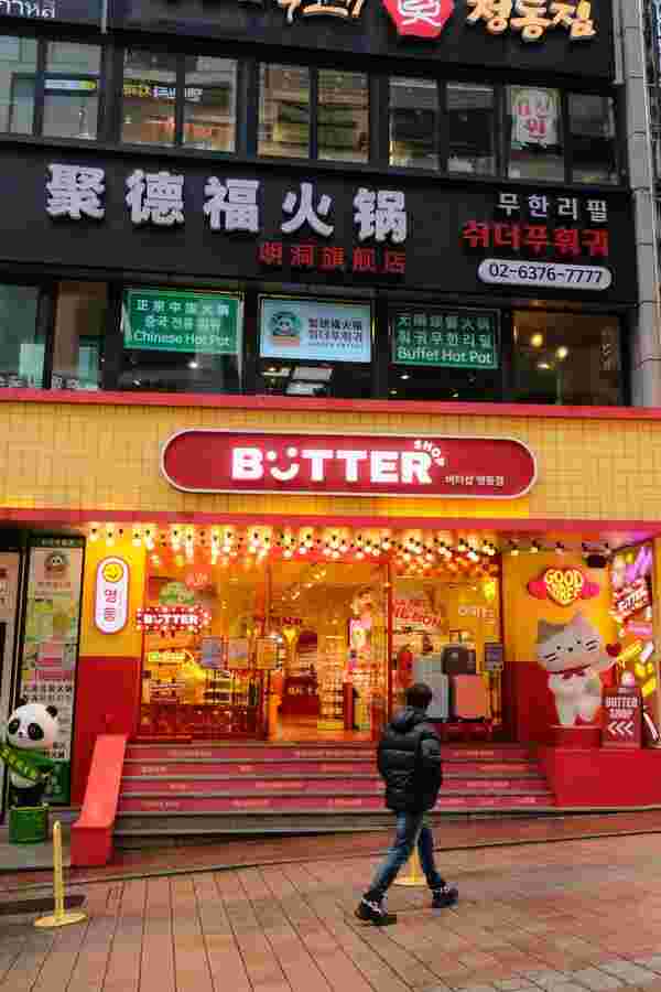Myeongdong Street แหล่งช้อปในโซล