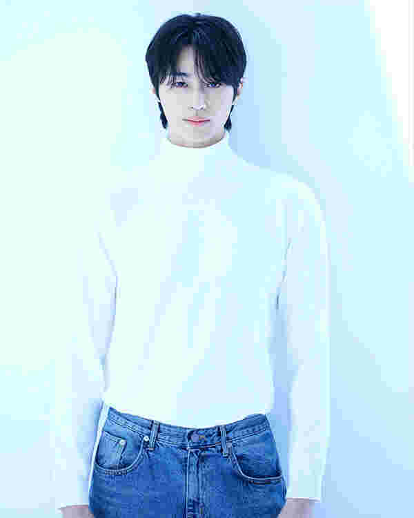 ภาพ บยอนอูซอก รับบท ซองจินอูในซีรีส์ Solo Leveling เวอร์ชั่นไลฟ์แอ็คชั่นของ Netflix