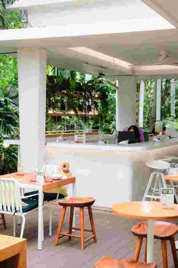 Yellow Lane Cafe