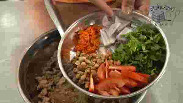 ยำวุ้นเส้น