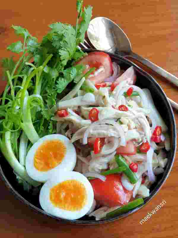 ยำเห็ด