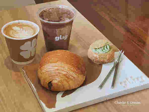 GLIG CAFE เมนูเครื่องดื่ม ชูครีม