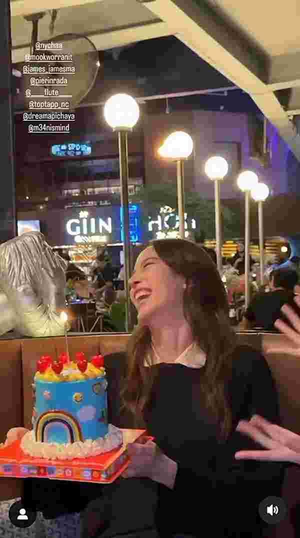 ณิชา ยิ้มสดใสฉลองวันเกิด