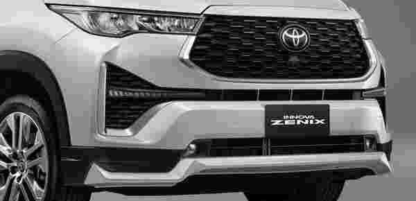 toyota innova Zenix2025