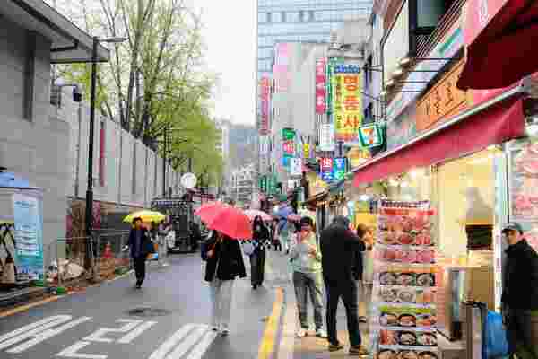 Myeongdong Street แหล่งช้อปในโซล