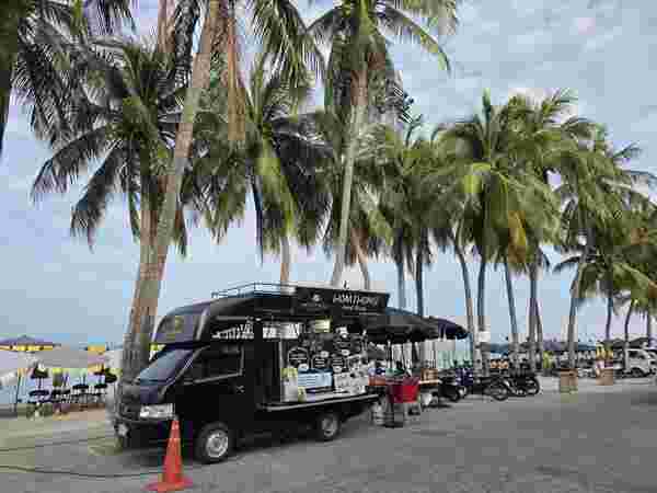 เที่ยวหาดบางแสน 
