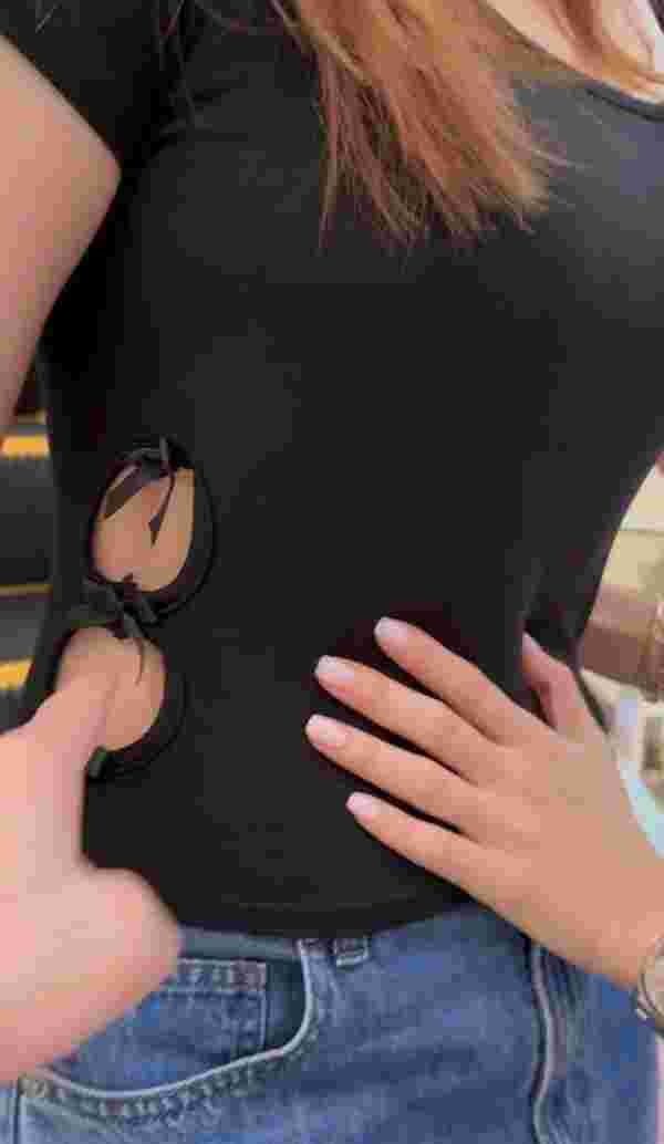 น้องวันใหม่ กับรูบนเสื้อ