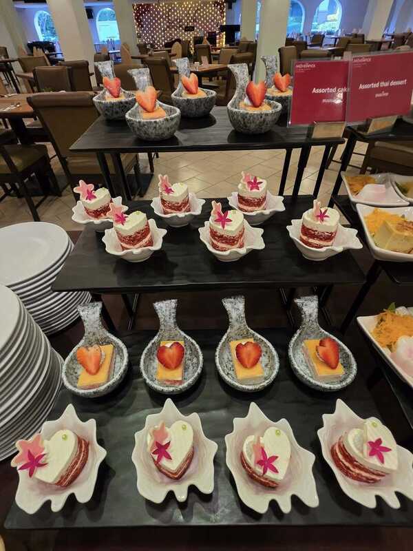 บุฟเฟต์ข้าวต้ม โรงแรม Mövenpick Suriwongse Hotel Chiang Mai จ.เชียงใหม่