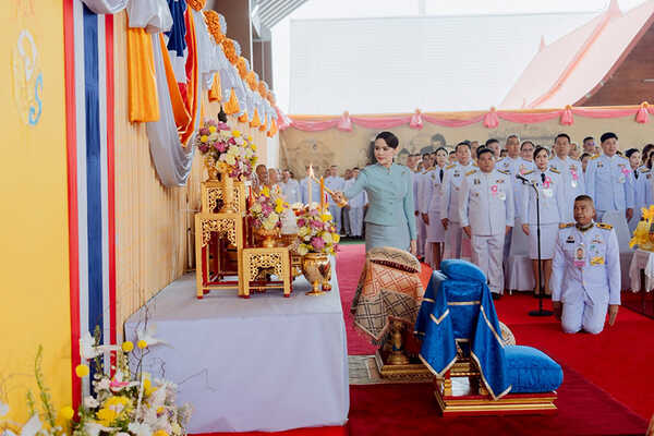 ท่านผู้หญิงอรอนงค์ ผู้แทนพระองค์ ในพิธีวางศิลาฤกษ์ หอประชุมคณะสงฆ์