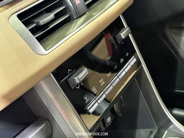 mitsubishi xpander cross 2026