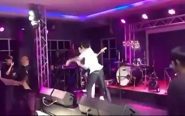  เอ๊ะ จิรากร 