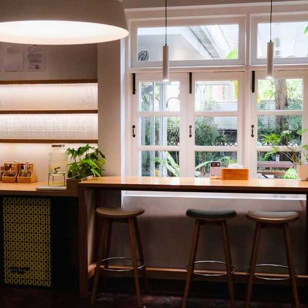 Yellow Lane Cafe