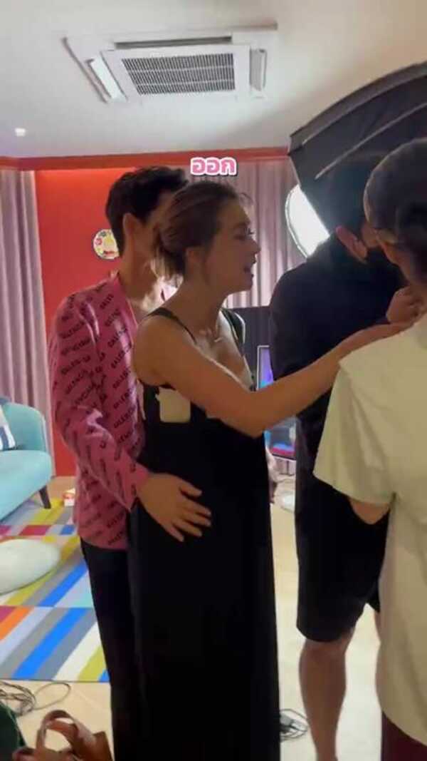 เอมี่ กลิ่นประทุม