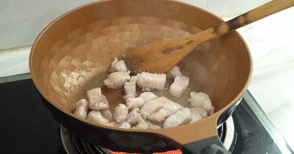 ข้าวผัดกิมจิหม่าล่า