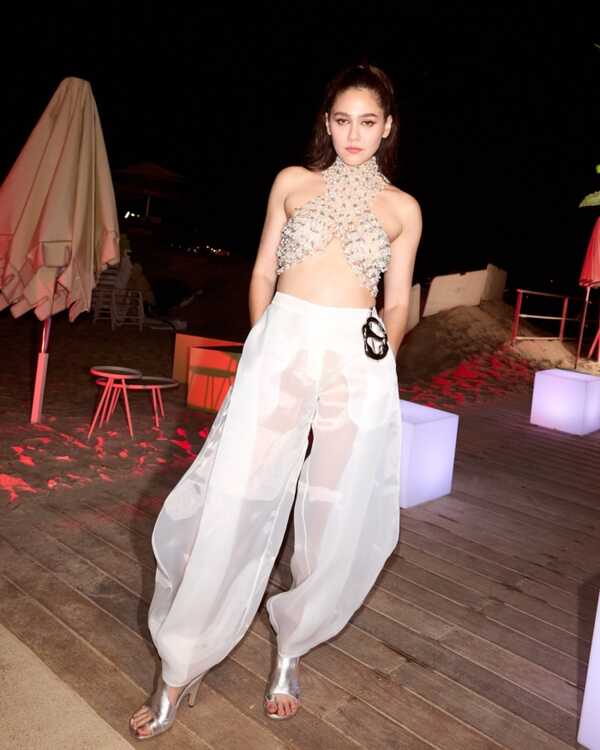 ชมพู่ อารยา เมืองคานส์