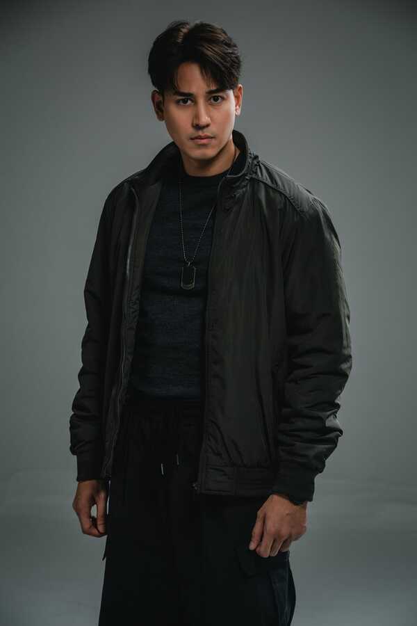 โทษฐานที่รักเธอ นักแสดง