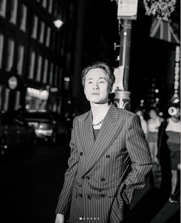 เจมส์ ธีรดนย์