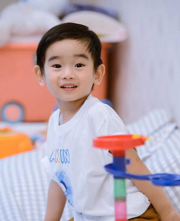 ลูกดารา