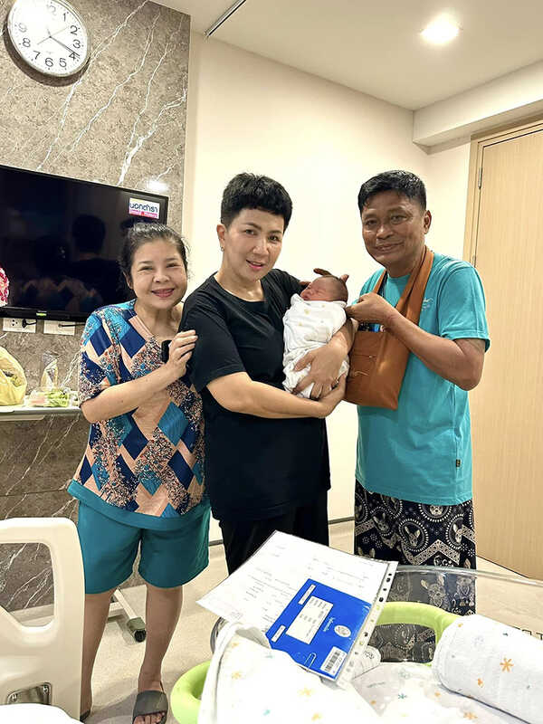 ชูษี เชิญยิ้ม คืนดีลูกสาว บูม ชญาภา หลังตัดขาด
