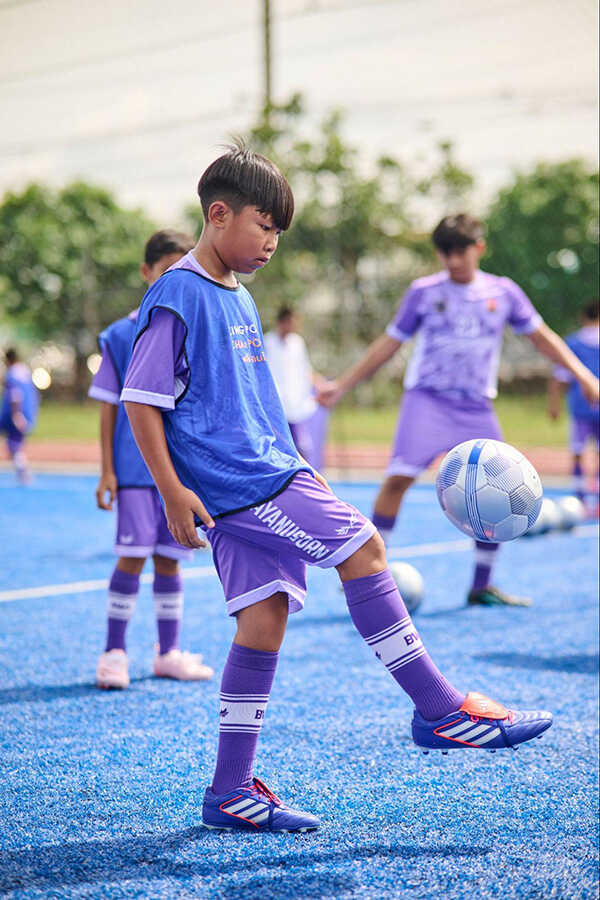 คิง เพาเวอร์ ไทย เพาเวอร์ พลังคนไทย