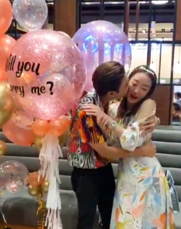 มาวิน ขอ ตู่ ปิยวดี แต่งงาน