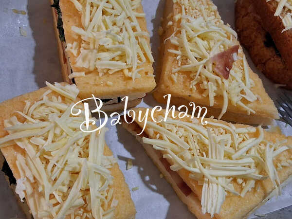 คร็อกเมอซีเยอ (Croque-Monsieur) อาหารเช้า แซนด์วิช สูตรขนม