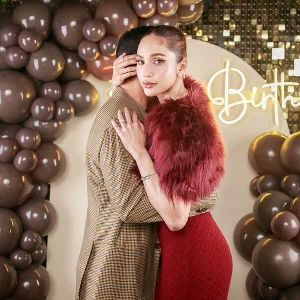 อุ้ม ลักขณา