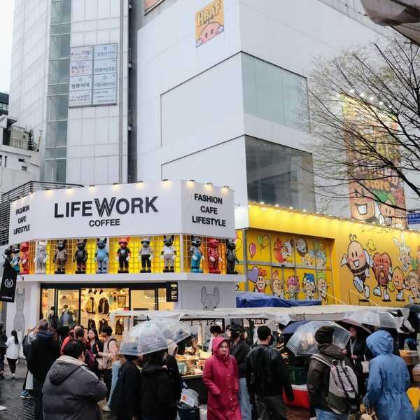 Myeongdong Street แหล่งช้อปในโซล