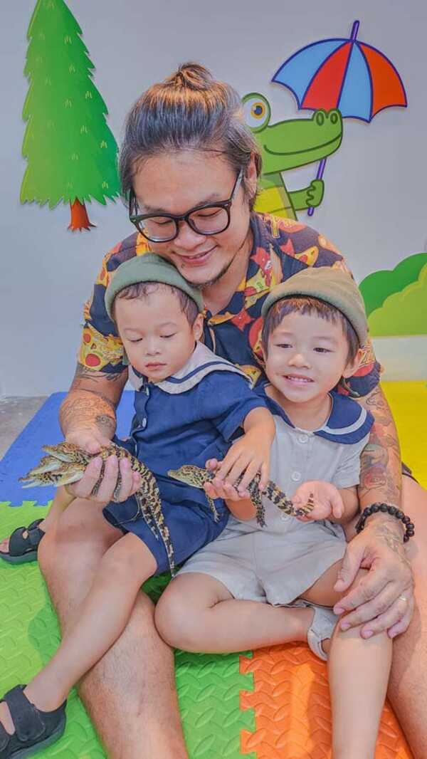 แกะไข่จระเข้