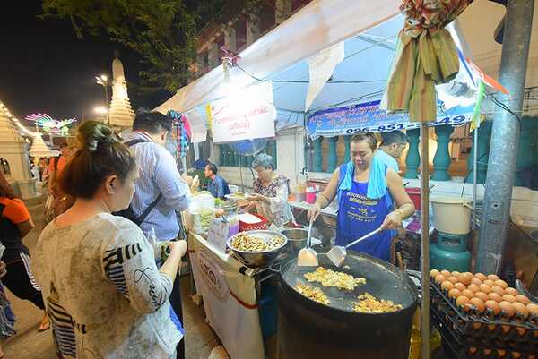 เที่ยวงานสมโภชพระอาราม 192 ปี ณ วัดประยุรวงศาวาสวรวิหาร
