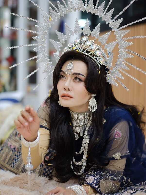 เก่ง ธชย เผยลุคแต่งหญิงแก้บน