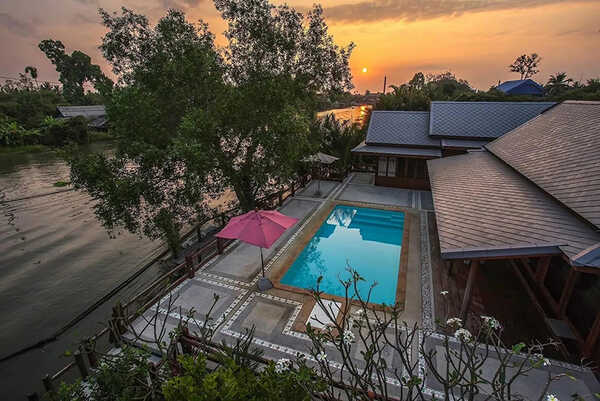 ที่พักหน้าร้อน 2568 ริมน้ำ