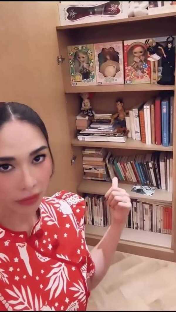 พลอย เฌอมาลย์ พาทัวร์คอนโดหรูกลางเมือง