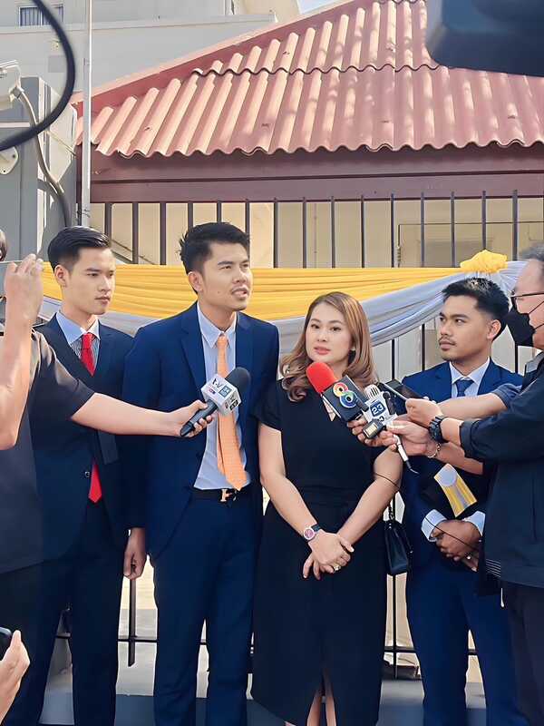 จูน เพ็ญชุลี