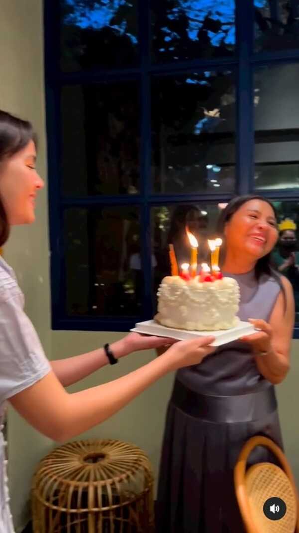 ญาญ่า แม่แก้ว