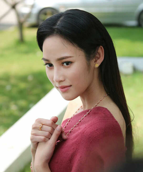 นาว ทิสานาฏ