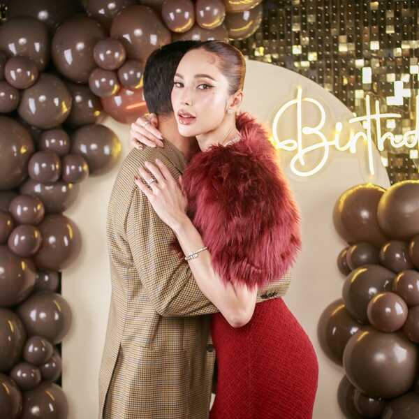 อุ้ม ลักขณา