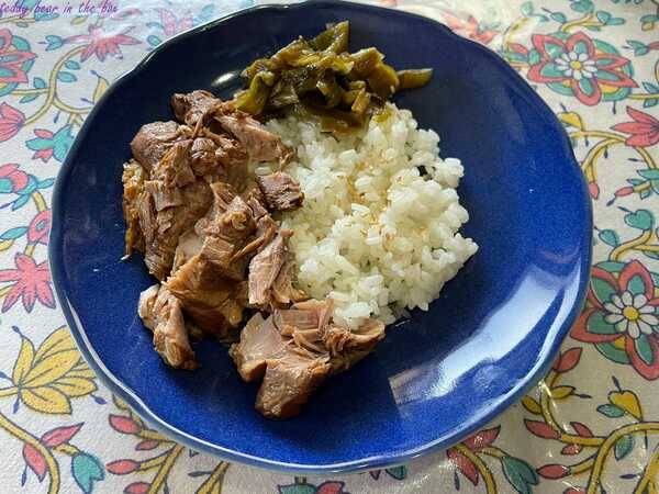 ขาหมูต้มเค็ม