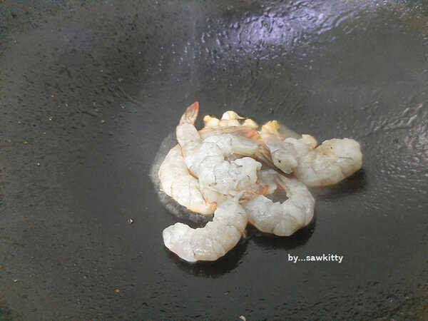 2 เมนูเส้น มาม่าผัดไก่ใส่ซอสเทอริยากิและหมี่เหลืองผัดกุ้ง อาหารจานเดียว สูตรอาหาร