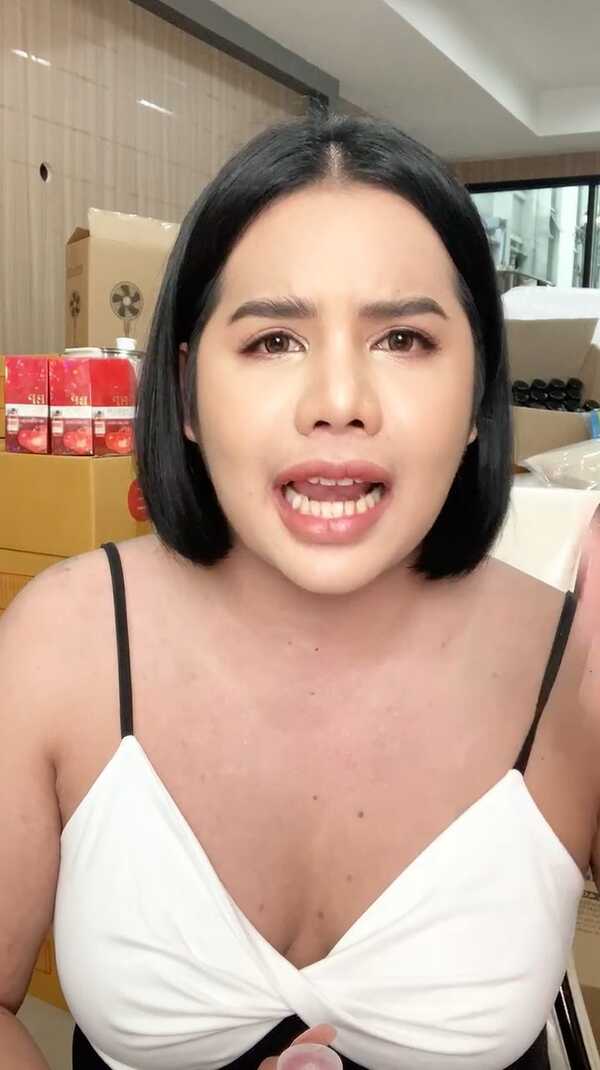 นารา เครปกะเทย