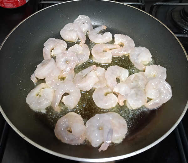 เบอร์เกอร์ไข่เจียวเห็ดกุ้ง เมนูอาหารเช้า อาหารฝรั่ง สูตรอาหาร