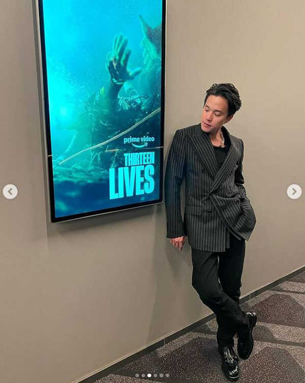 เจมส์ ธีรดนย์