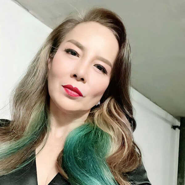 สีผม, ต่าย เพ็ญพักตร์