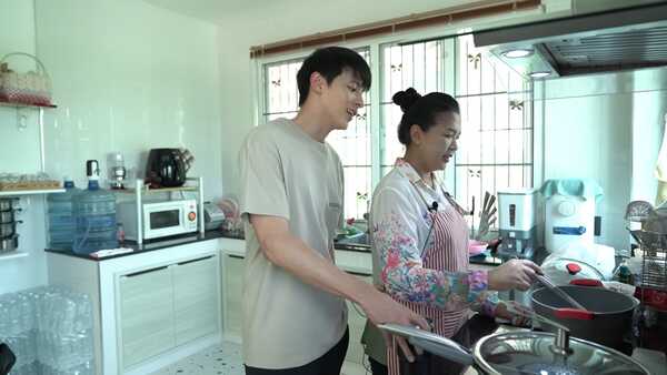 เจมส์ จิรายุ