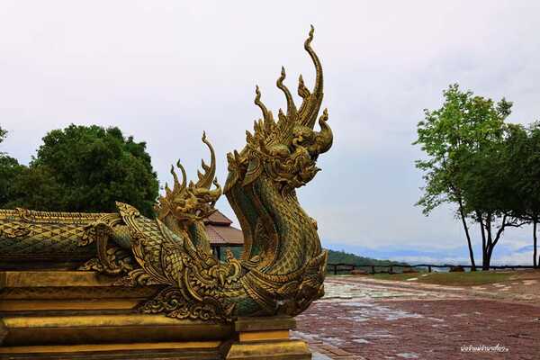 วัดสิรินธรวรารามภูพร้าว