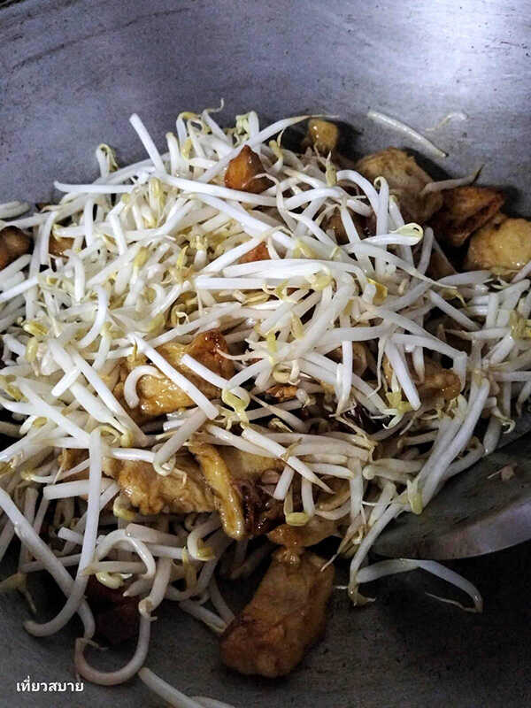 ผัดถั่วงอกเต้าหู้หมูสามชั้นกรอบ ผัดถั่วงอกใส่เต้าหู้ เมนูผัดผัก สูตรอาหาร