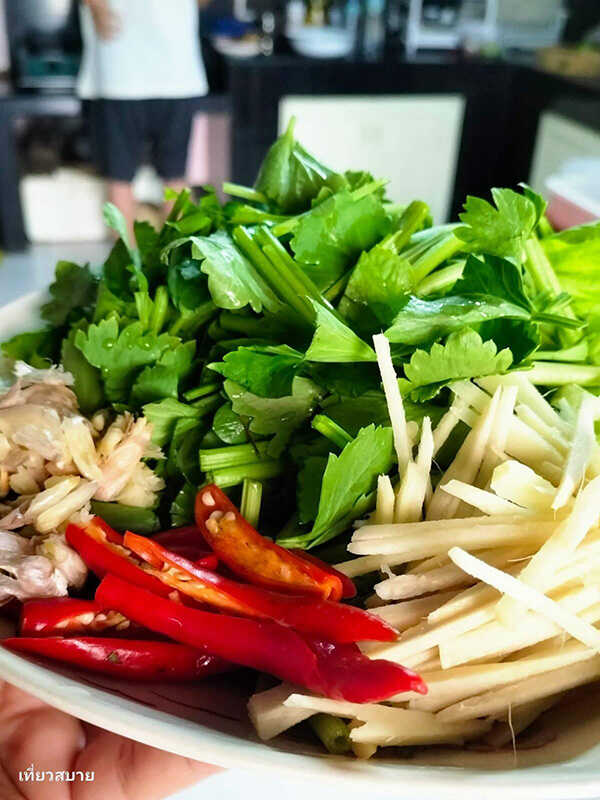 ปลาช่อนผัดขึ้นฉ่ายใส่ขิง เมนูปลาช่อน เมนูผัดขึ้นฉ่าย เมนูปลา สูตรอาหาร อาหารไทย